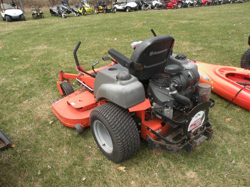 Husqvarna IZ6123 zero turn w/60" deck SN#-041015576 Husqvarna 60 Inch Zero Turn Blades