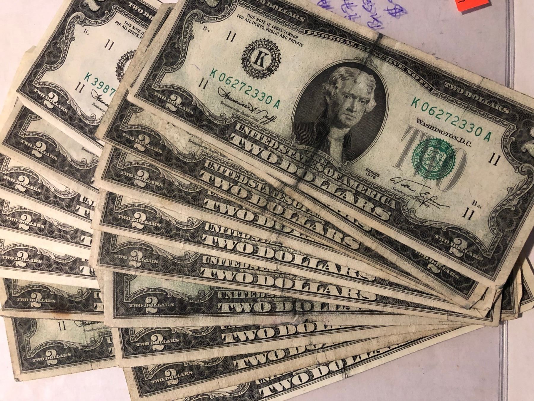 36 Dollars Face Value 1976 Bicentennial 2 Dollar Bills Many Crisp