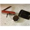 Image 5 : BAG OF ASSORTED - INCLUDES BELT BUCKLE & LEATHER CHAIN PURSE & MORE