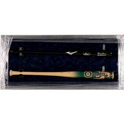 Ichiro Suzuki Bat Pair  (100587)