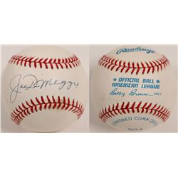 Joe DiMaggio signed Baseball  (104601)