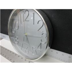Quartz Wall Clock 10" / chrome