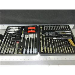 New 90 piece Quick Change Drill & Driver Set with case
