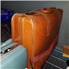 Image 2 : LARGE LEATHER ANTIQUE SUIT CASE AND SMALL BLUE SAMSONITE HARD CASE