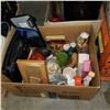 Image 2 : 2 BOXES OF COLLECTIBLES