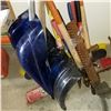 Image 2 : 2 BUNDLES OF GARDEN TOOLS, BROOMS, SHOVELS, AND PRUNERS