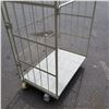 Image 2 : LARGE 4 WHEEL ROLLING CAGE