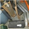 Image 2 : PAIR OF TRUCK SIDE STEPS AND ALUMINUM EXHAUST PIPES