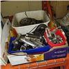 Image 1 : TRAY OF MISC BIKE PARTS