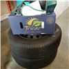 Image 1 : PAIR OF 14" TIRES AND BOX TOOLS