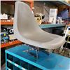 Image 2 : SWIVEL BOAT SEAT