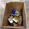 Image 2 : BOX OF LOCKS WITH KEYS