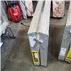 Image 1 : 22 INCH FEATHERLITE ALUMINUM SAWHORSE