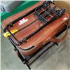 Image 1 : LUGGAGE AND LUGGAGE RACK