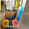 Image 1 : BOX OF PRYS CHISELS WEDGE AND SCRAPPERS