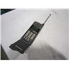 Image 7 : APPLE LAPTOP 1996 AND MOTOROLLA FLIP PHONE