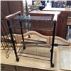 Image 1 : VINTAGE RECORD RACK