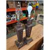 Image 1 : 2 METAL TABLE LAMPS