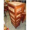Image 3 : 5 DRAWER WICKER AND WOOD STAND