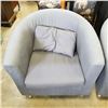 Image 1 : GREY BUCKET CHAIR