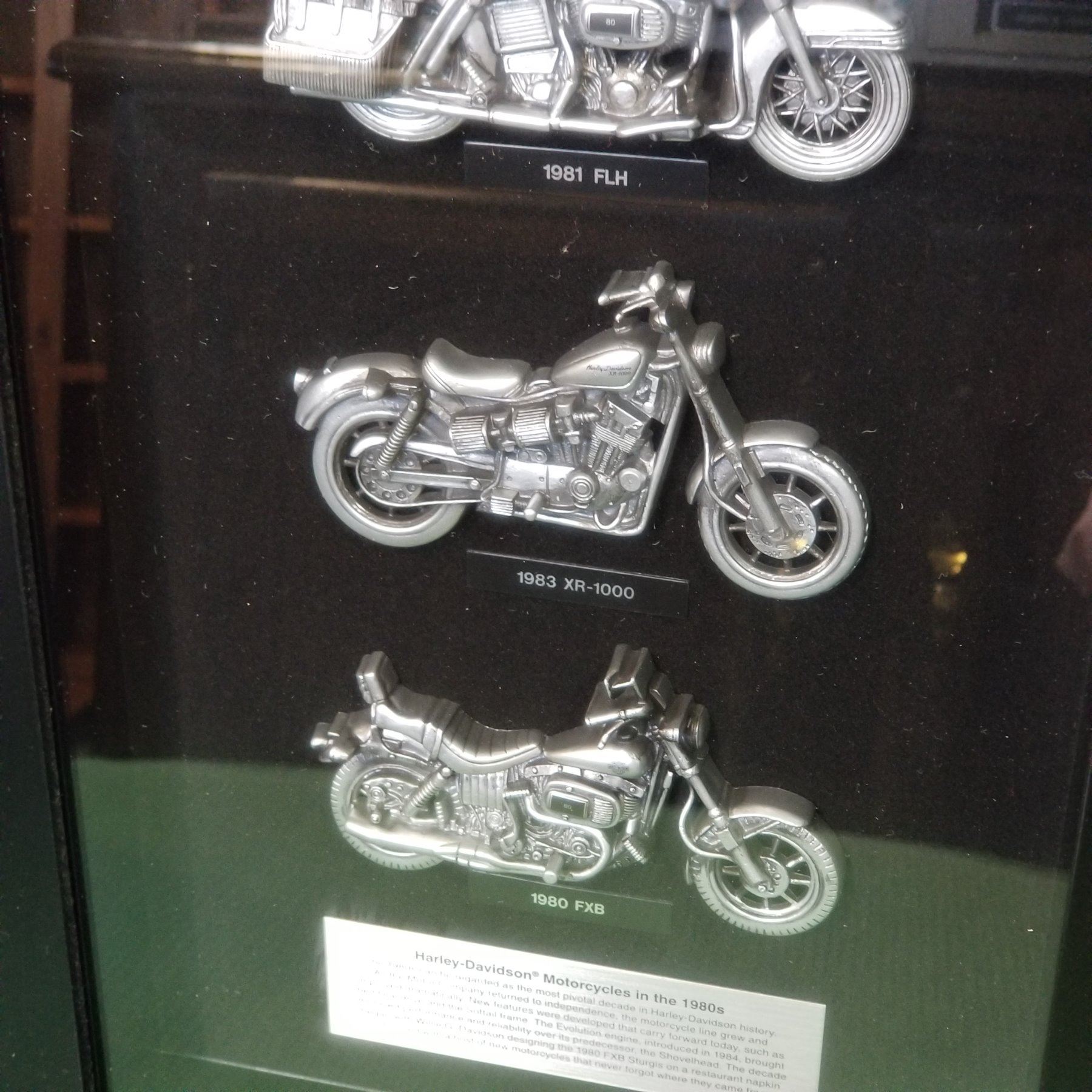 HARLEY DAVIDSON MOTORCYCLE SHADOW BOX