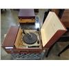 Image 2 : VINTAGE SILVERTONE PORTABLE RECORD PLAYER