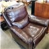 Image 1 : BROWN RECLINER POWER CHAIR