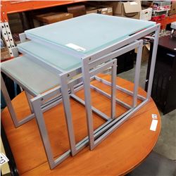 METAL 3PC GLASSTOP NESTING TABLE SET