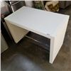 Image 1 : WHITE ROLLING DESK