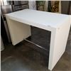 Image 2 : WHITE ROLLING DESK