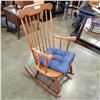 Image 1 : MAPLE ROCKING CHAIR