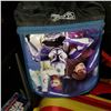 Image 2 : STARWARS FABRIC TOY BOX W/ STARWARS TOYS AND OTHER TOYS