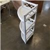 Image 3 : WHITE WICKER CORNER SHELF