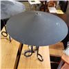 Image 3 : 2 METAL SHADE TABLE LAMPS
