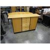 Image 1 : MODERN MAPLE AND BLACK SERVER