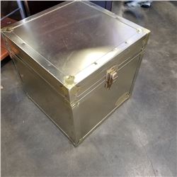 EVERLITE SQUARE BRASS TRUNK