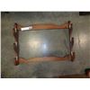Image 2 : ANTIQUE WOODEN GUN RACK