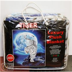 NEW! "TIGER" LUXURY PLUSH BLANKET (QUEEN)