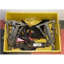 FLAT OF ASSORTED JACKS.