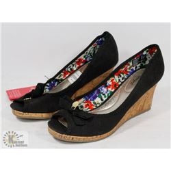 DEXFLEX COMFORT SHOES