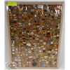 Image 1 : X-LARGE DISPLAY OF PINS