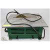 Image 1 : SUPERIOR WET TILE SAW