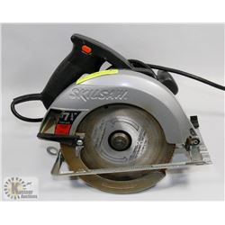 SKIL SAW 7 1/4 INCH CIRCULAR SAW