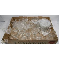 LARGE FLAT OF CRYSTAL AND GLASS