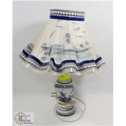 DELFT LAMP