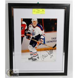 EDMONTON OILERS LOUIE DEBRUSK SIGNED 8X10 PHOTO