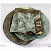 Image 1 : GROUP OF 4 SHOWHOME DECORATIVE PLATES