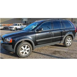 UNRESERVED! 2004 VOLVO XC90