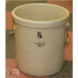 MEDALTA 5 GALLON CROCK WITH HANDLES