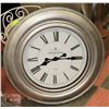 Image 1 : SHOWHOME METAL DECORATIVE WALL CLOCK, 30" DIAMETER